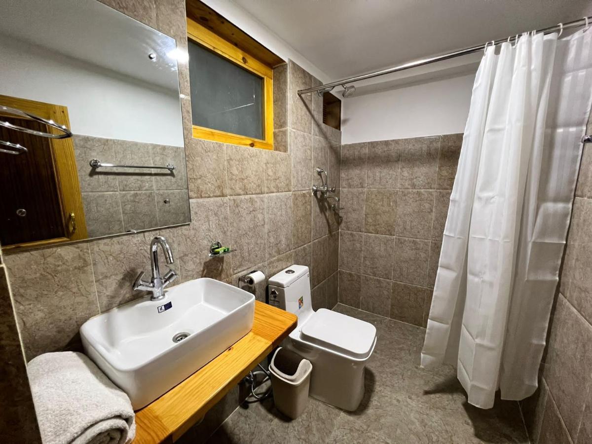 נמצ'ה Hotel Camp De Base מראה חיצוני תמונה